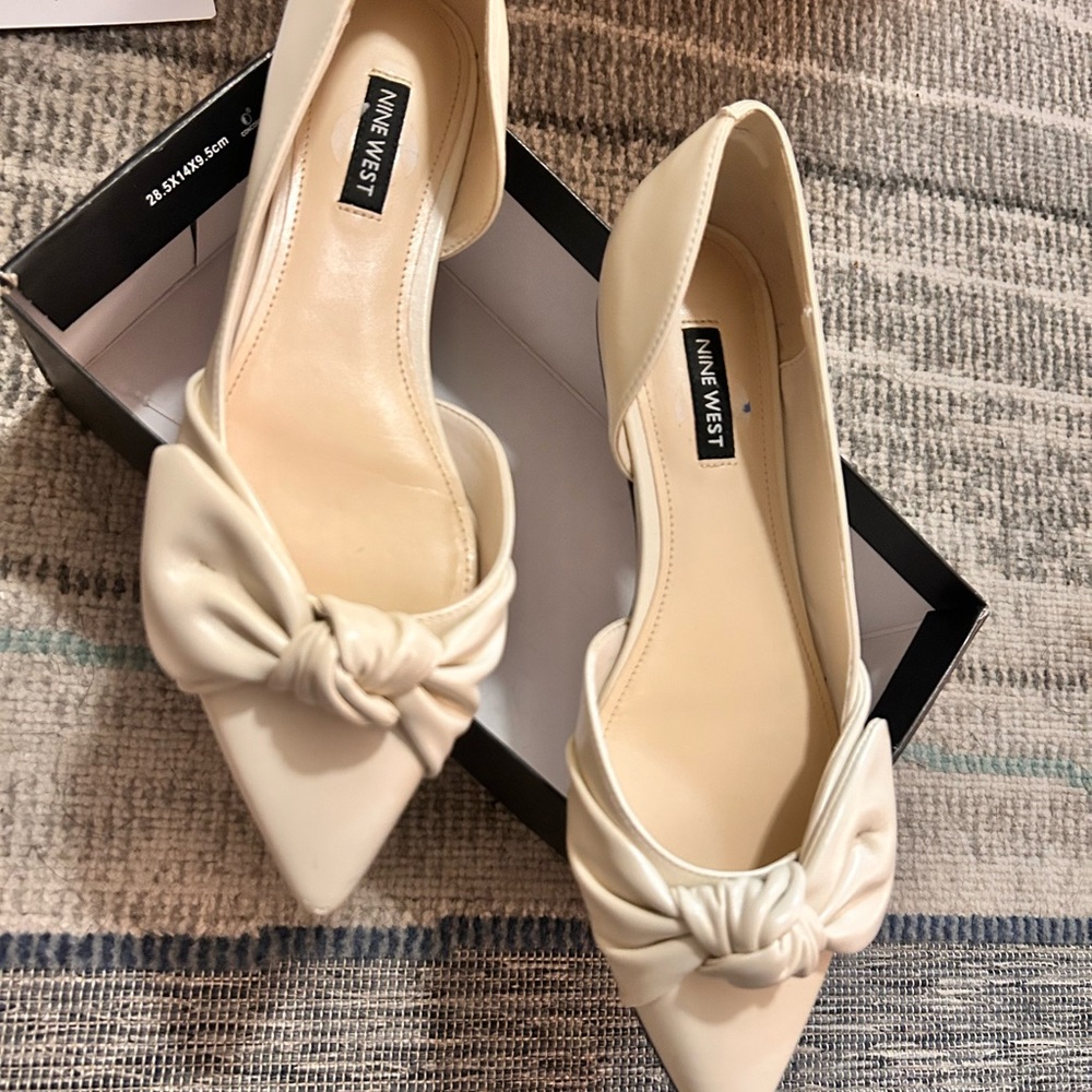 Nine West Cream Flats with Bow Detail